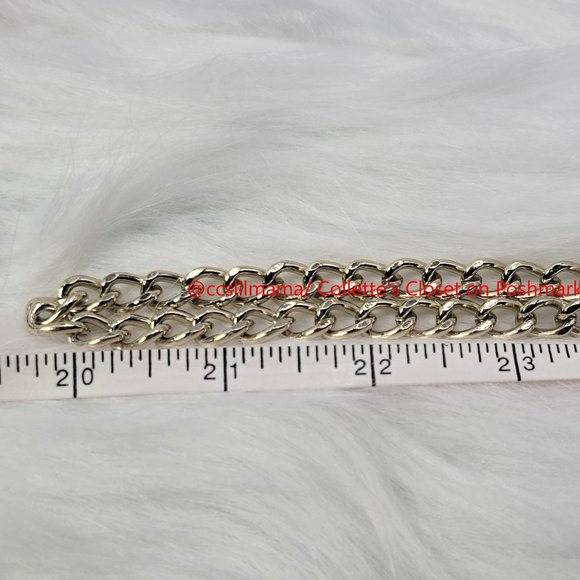 EUC - Old Navy Black Croc-embossed Evening Bag with Goldtone Chain Link Strap - Picture 8 of 9